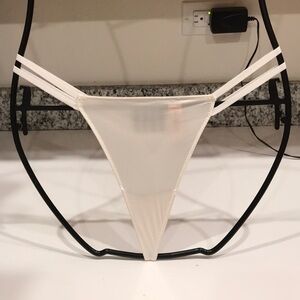 💖 Victoria’s Secret Very Sexy V-String Panty